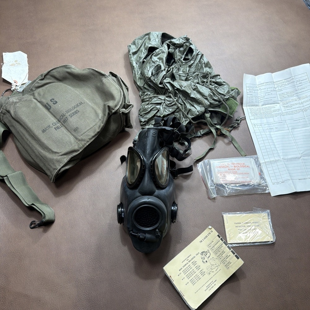 VTG US Military M17 Gas Mask Set Vietnam / Cold War W/ Case Bag Hood & Info Rare